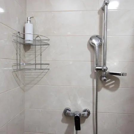 Ibis Lux Milmari N51 Panorama דירה קופאוניק