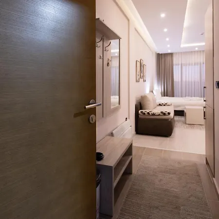 Ibis Lux Milmari N51 Panorama דירה *