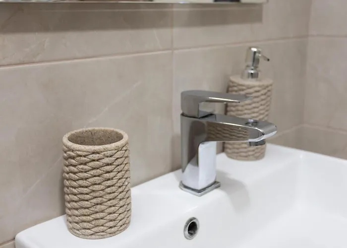 Ibis Lux Milmari N51 Panorama